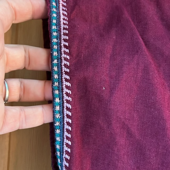 Johnny Was LA V-neck embroidered  top in grape size xl - Picture 6 of 6